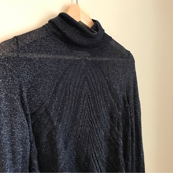 Angel of the North sheer patterned turtleneck - Picture 7 of 10